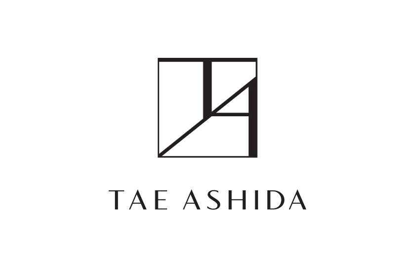 TAE ASHIDAのロゴ