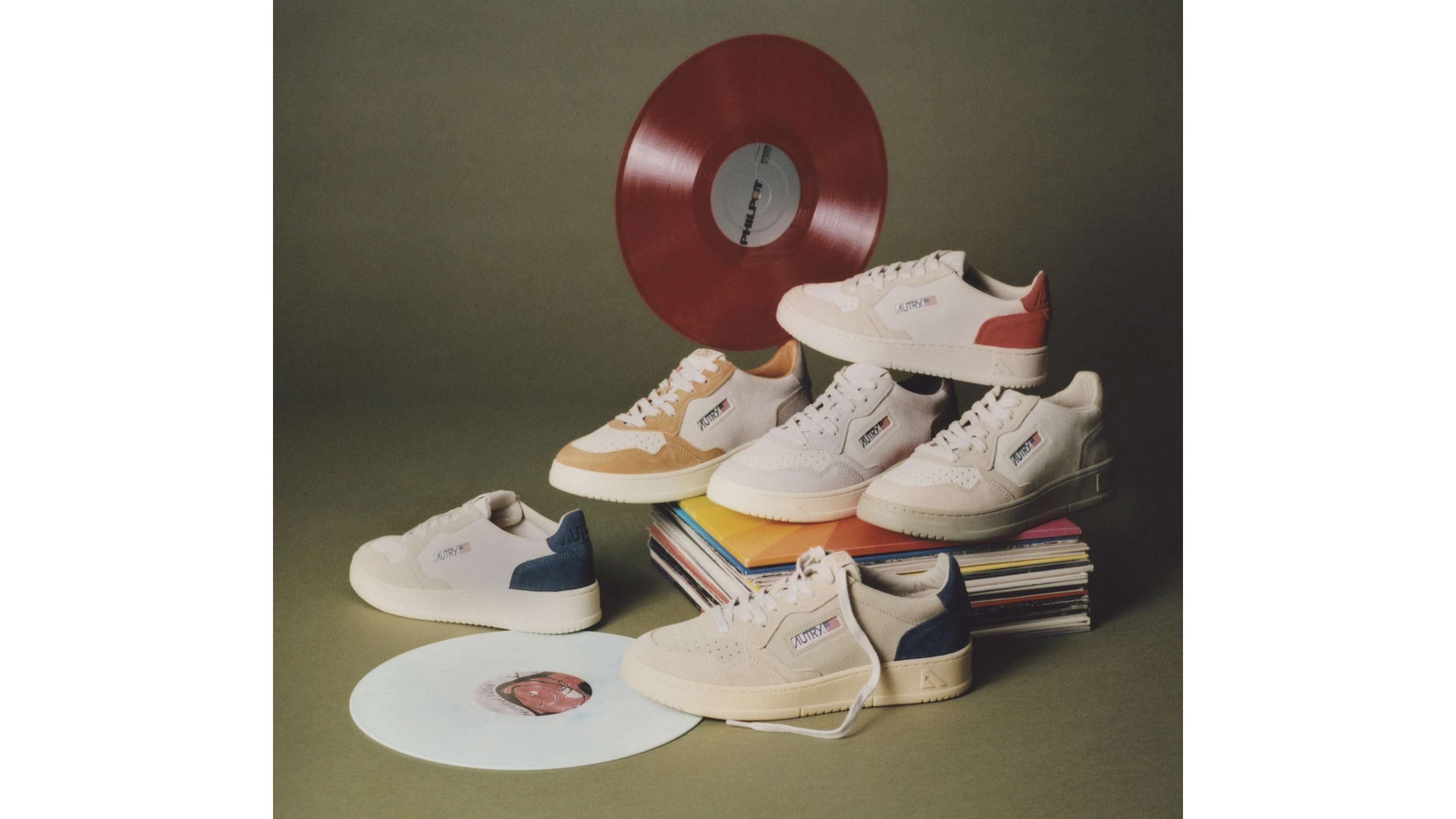 Autryの求人画像