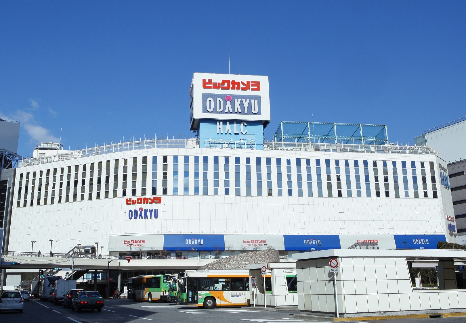 【小田急百貨店】シャネル（化粧品売場）小田急百貨店 新宿店｜異動なし｜賞与年2回支給のサブ画像1