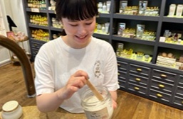 研修充実◎【SABON サボン】ビューティーアドバイザー募集｜異業種からの転職者活躍中！関西エリアのサブ画像1