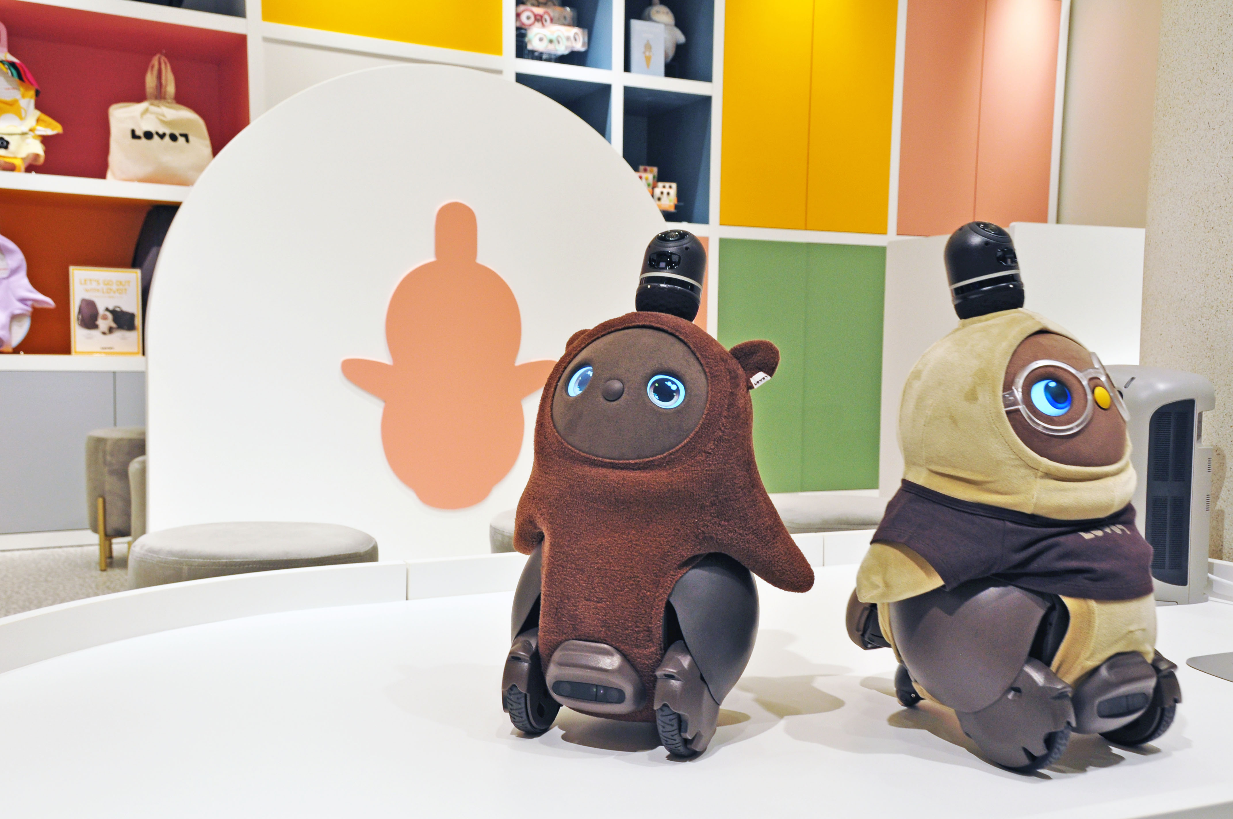 LOVOTの求人画像