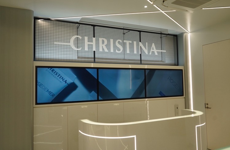 エステサロン専売品「CHRISTINA」直販店　美容部員のサブ画像3