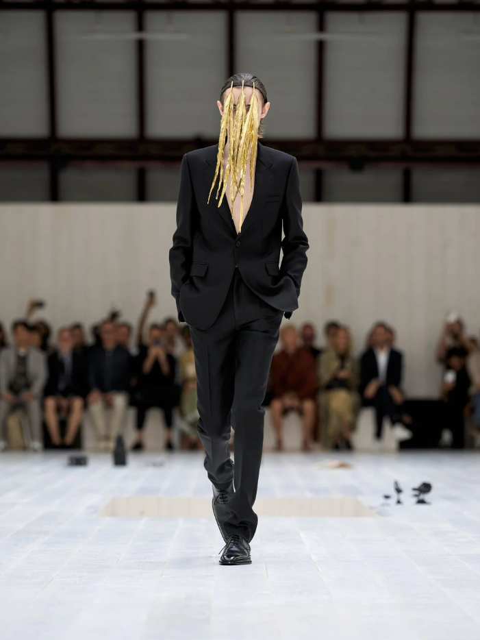 LOEWE（ロエベ）東京｜ファッションスタイリスト/Fashion Stylistのサブ画像4