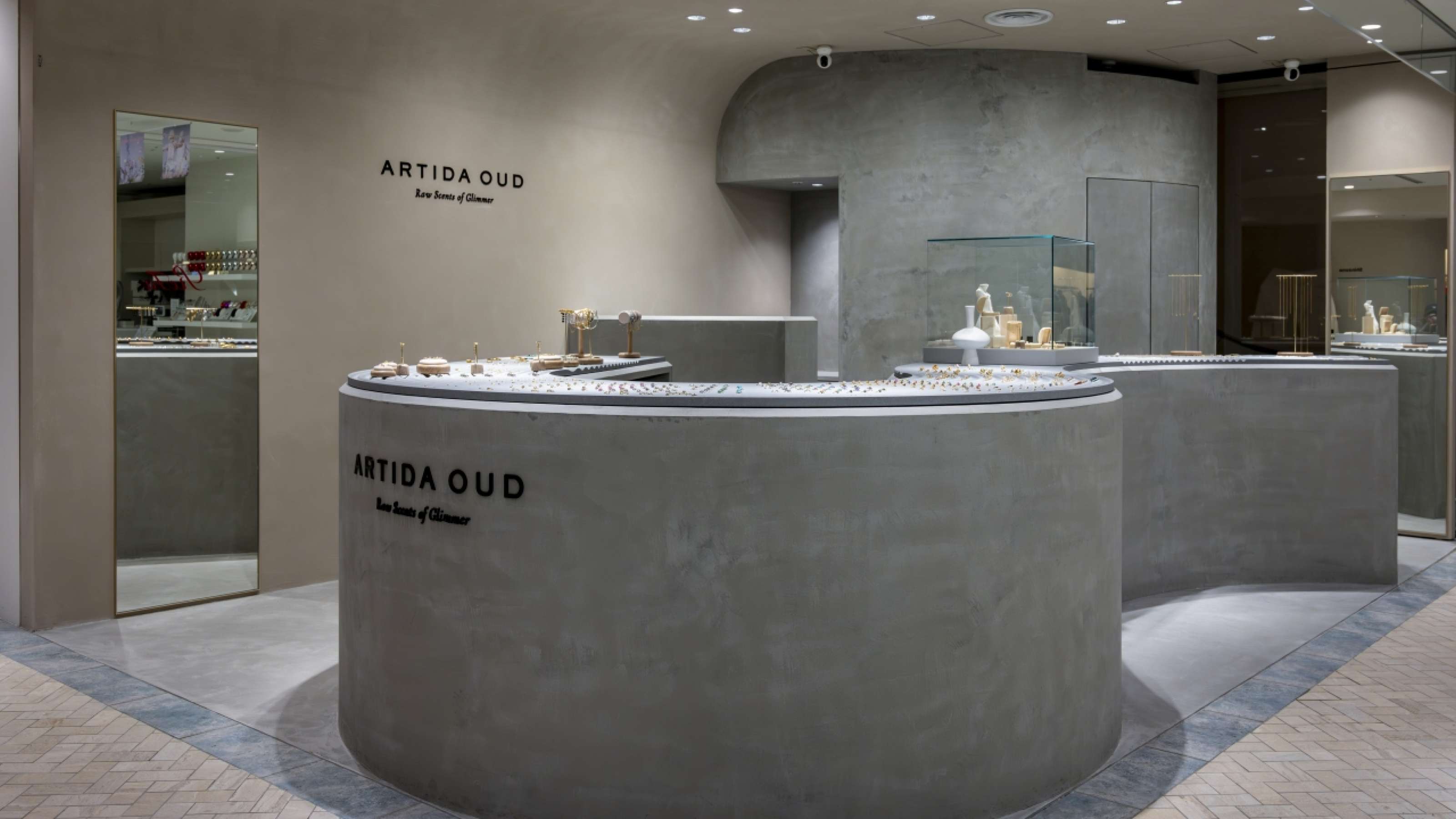 ARTIDA OUD（アルティーダ ウード）ジュエリー販売＆SNS運用｜ルミネ有楽町の求人画像