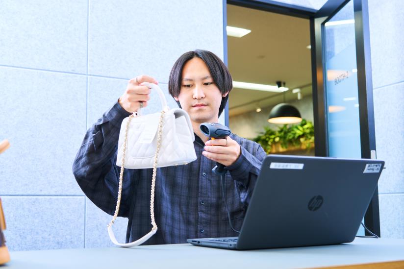 STAYGOLDの求人画像