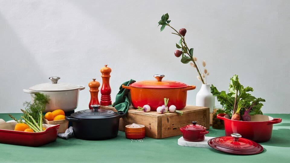 【新宿伊勢丹】残業月5h未満＆インセンティブあり｜100年ブランド『ル・クルーゼ』の販売スタッフの求人画像