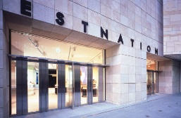 国内最大級のエストネーション六本木ヒルズ店でアイウェアスタッフを募集！！のサブ画像1