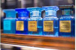 ≪TOM FORD BEAUTY≫美容部員(販売職)_業界未経験も歓迎｜関西国際空港のサブ画像2