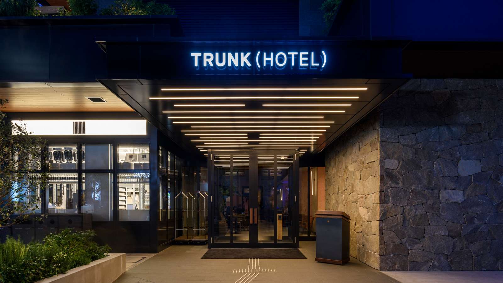 TRUNK(HOTEL)の求人画像