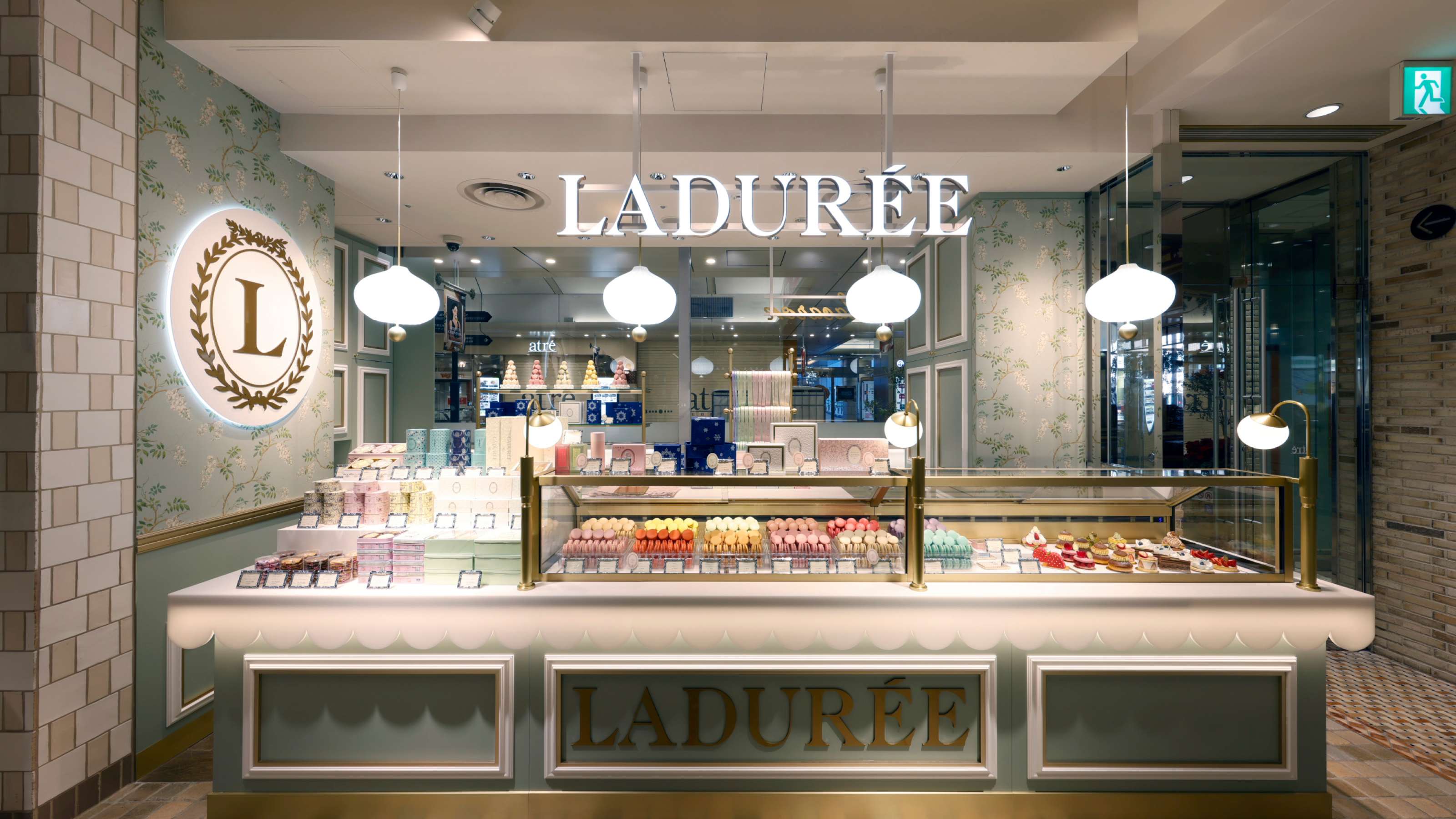 LADUREEの求人画像