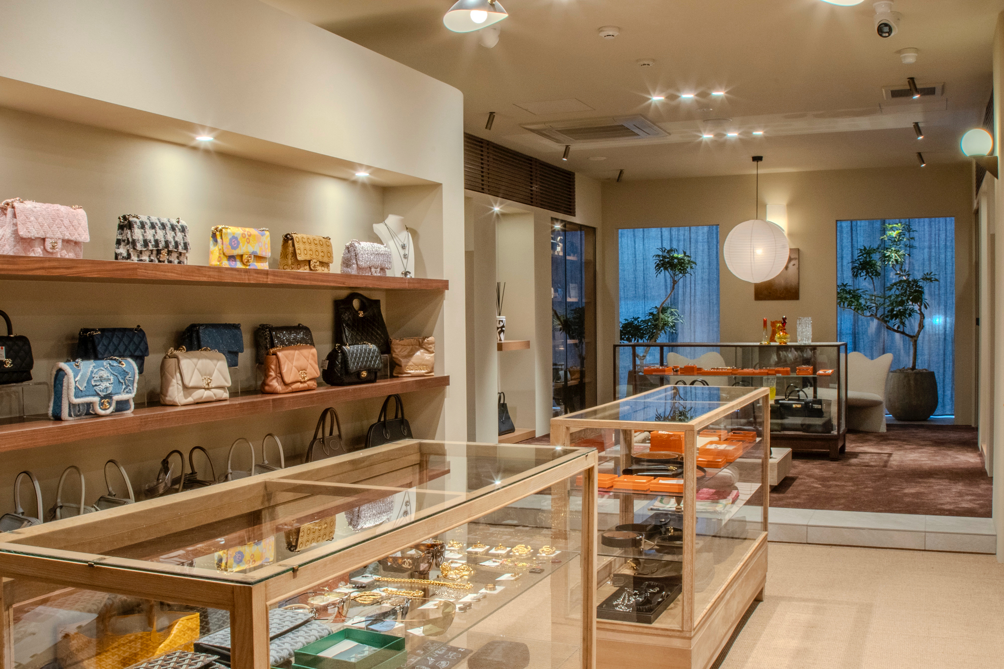 【Vintage販売】新店OPEN｜経験者年収550万以上可｜インセンあり｜残業少なめの求人画像