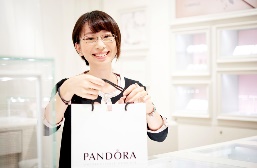 【パンドラ】販売スタッフ（セールスアソシエイト、店長候補）※銀座、日本橋、上野のサブ画像1