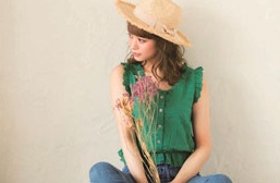 【シュープリーム ララ】販売スタッフ ※契約社員＜ルミネエスト新宿・渋谷マルイ＞のサブ画像1