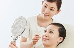 【アプレイジ】フェイシャル エステサロンスタッフのサブ画像1